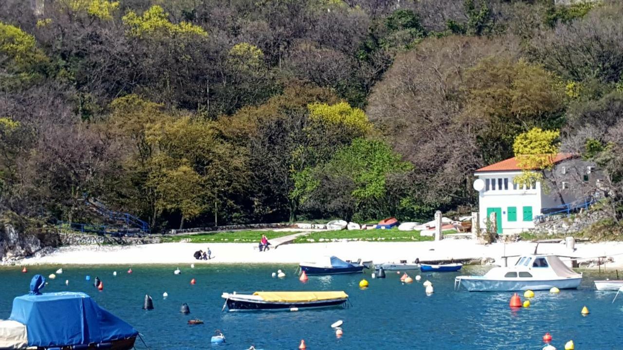 Beach House Bassi Rijeka Luaran gambar